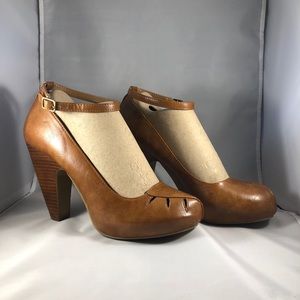 Zigi Soho Leather Strapped Platform Heels, Sz 9.5